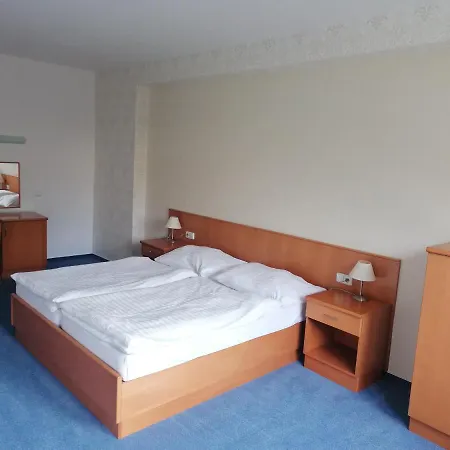 卡斯卡达酒店 酒店